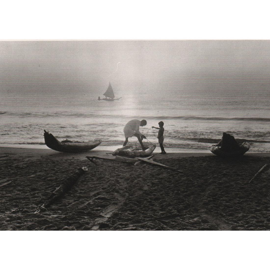EDOUARD BOUBAT - Madras, India 1971: Artist: EDOUARD BOUBAT Print Title: Madras, India 1971 Medium: Sheet-Fed Gravure Printing Date: 1980's Printed in Spain Image Size approx: 6.5 x 4.25 inches Edouard Boubat (1923-1999) was a French pho