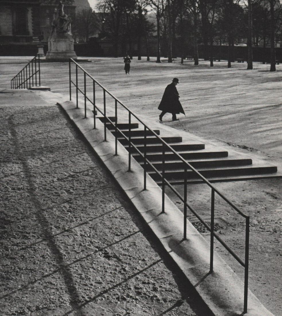 KERTESZ - The Old Professor, 1928: Artist: KERTESZ Print Title: The Old Professor, 1928 Medium: Photoengraving Printed 1970’s in the USA Image size (inches) approx. 9 x 8.5” Andre Kertesz (1894-1985) born Kertesz Andor, was a Hun
