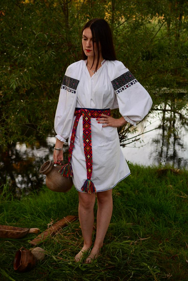 Vintage ukrainian black embroidery vyshyvanka (1 of 10)