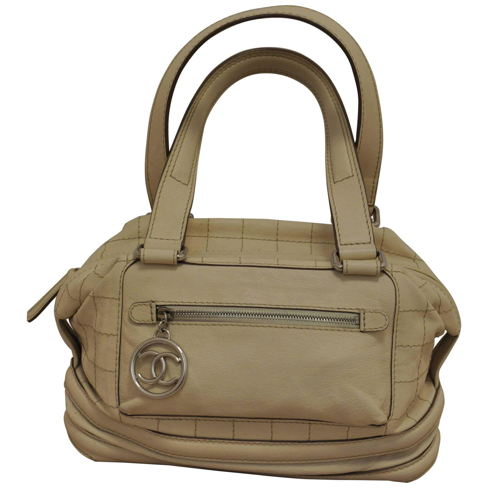 Chanel Essential Bowler Bag, 2006 - 2008: Title: Chanel Essential Bowler Bag, 2006 - 2008 serial#11218711 w/dust bag Additional Information: Great everyday Chanel ecru leather bag. This piece has a silver CC zipper pull and a contemporary qui