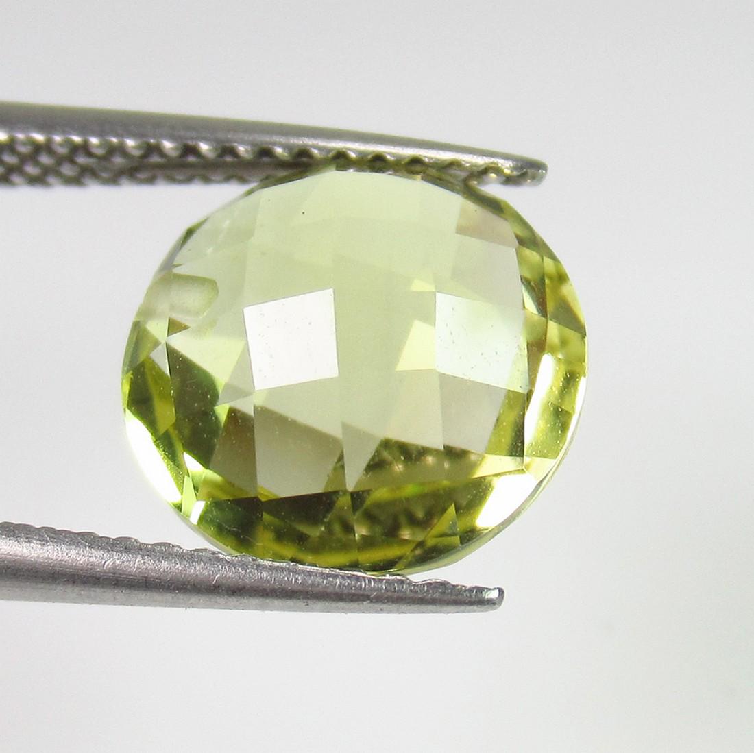 3.60 Ct Genuine Drilled Lemon Quartz 10 mm Round Cut: No Reserve! Title: 3.60 Ct Genuine Drilled Lemon Quartz 10 mm Round Cut Stone Clarity: VVS Gemstones: Natural Lemon Quartz Carat Weights: 3.60 Size/Dimensions: 10.00 x 10.00 x 6.10 mm Additional Infor