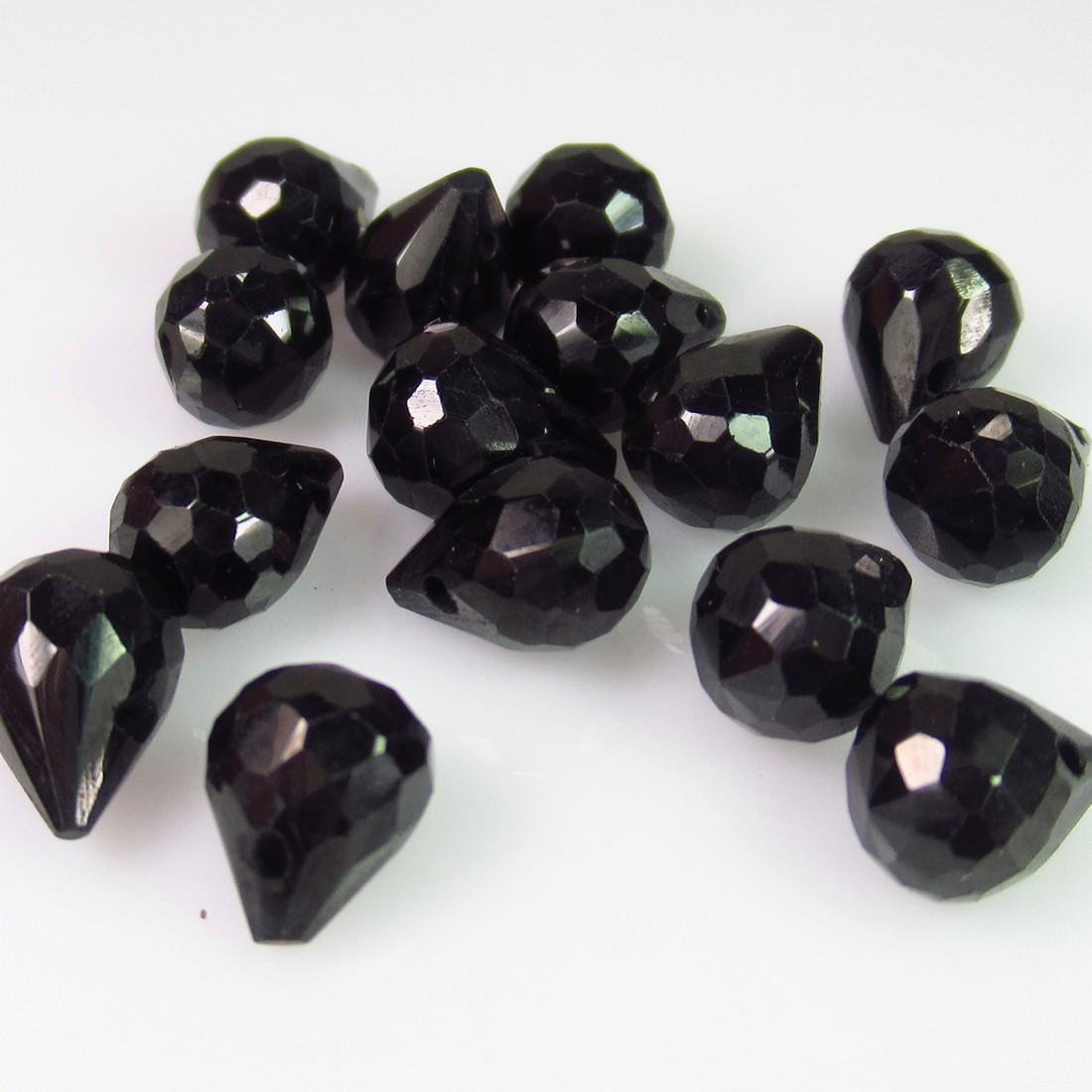 35.81 Ct Genuine 18 Drilled Black Spinel Pear Beads: No Reserve! Title: 35.81 Ct Genuine 18 Drilled Black Spinel Pear Beads Stone Clarity: Opaque Gemstones: Natural Black Spinel Beads Carat Weights: 35.81 Size/Dimensions: 6.8x5.9 to 8.0x5.5 mm / 18 PC's