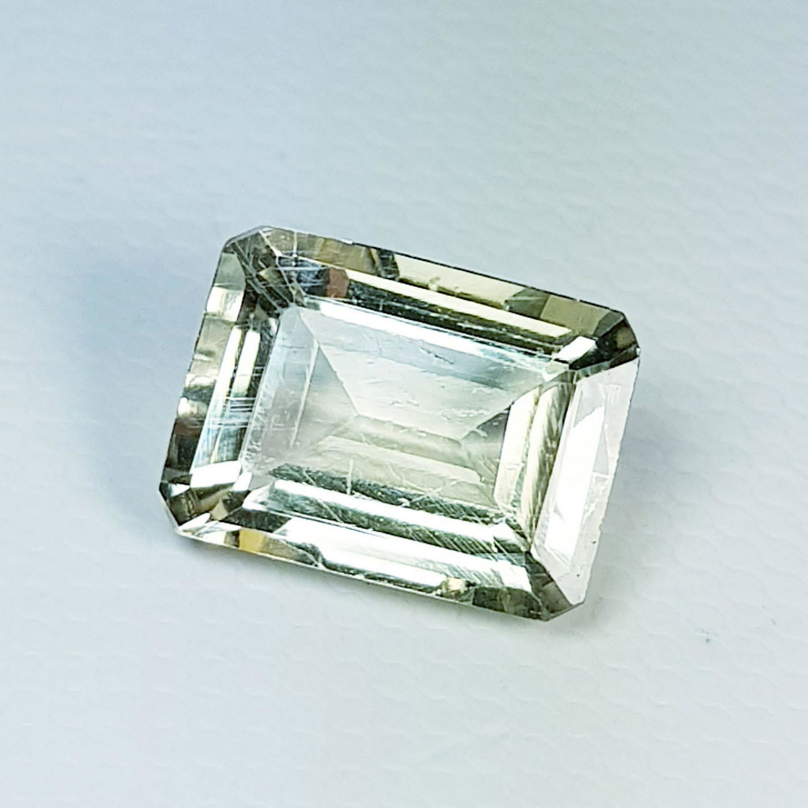 Natural Scapolite Emerald Cut 3.30 ct (1 of 5)