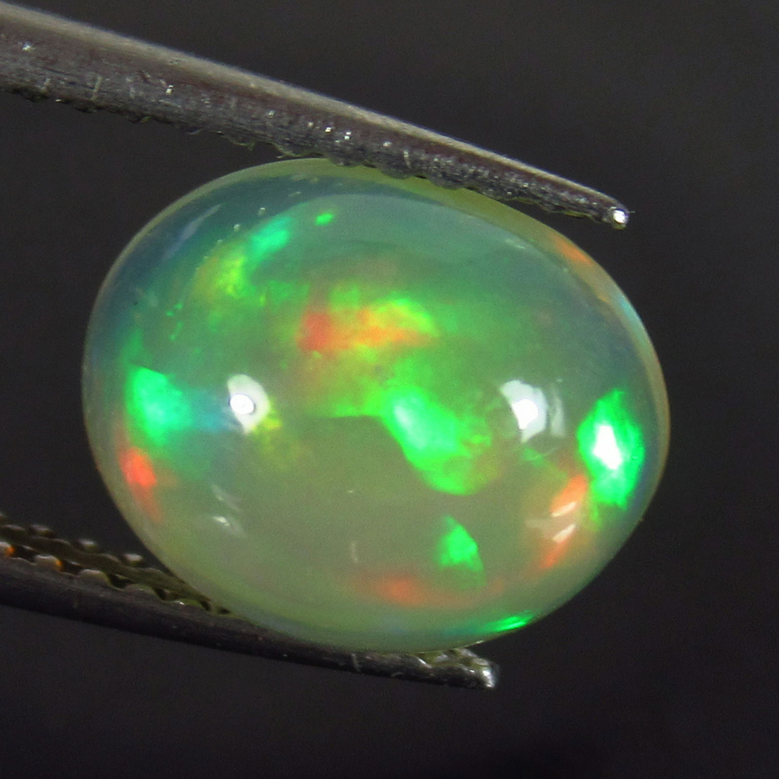 2.15 Ct Genuine Ethiopian Multi-Color Fire Opal Oval (1 of 2)