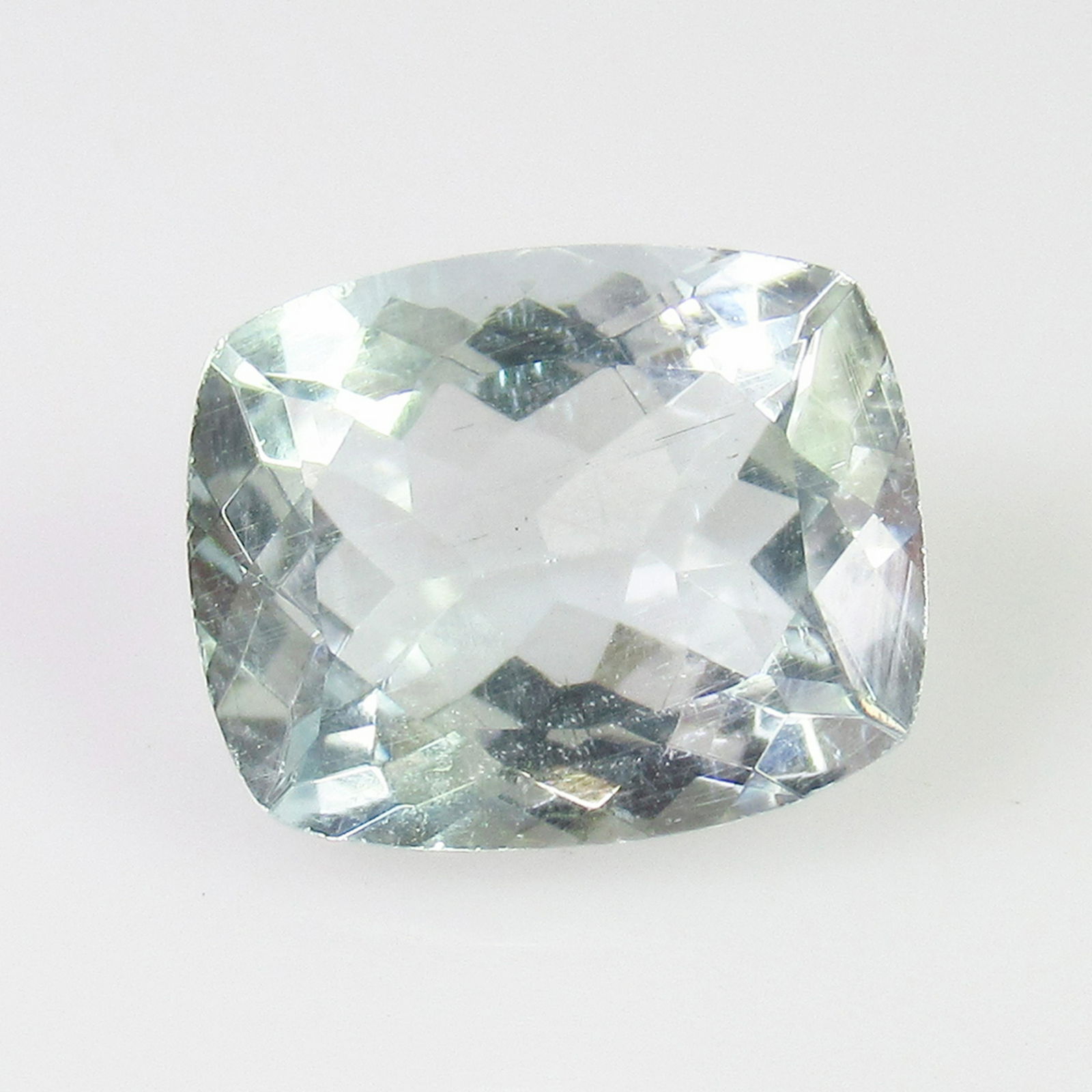2.64 Ct Genuine Aquamarine  Cushion Cut (1 of 2)