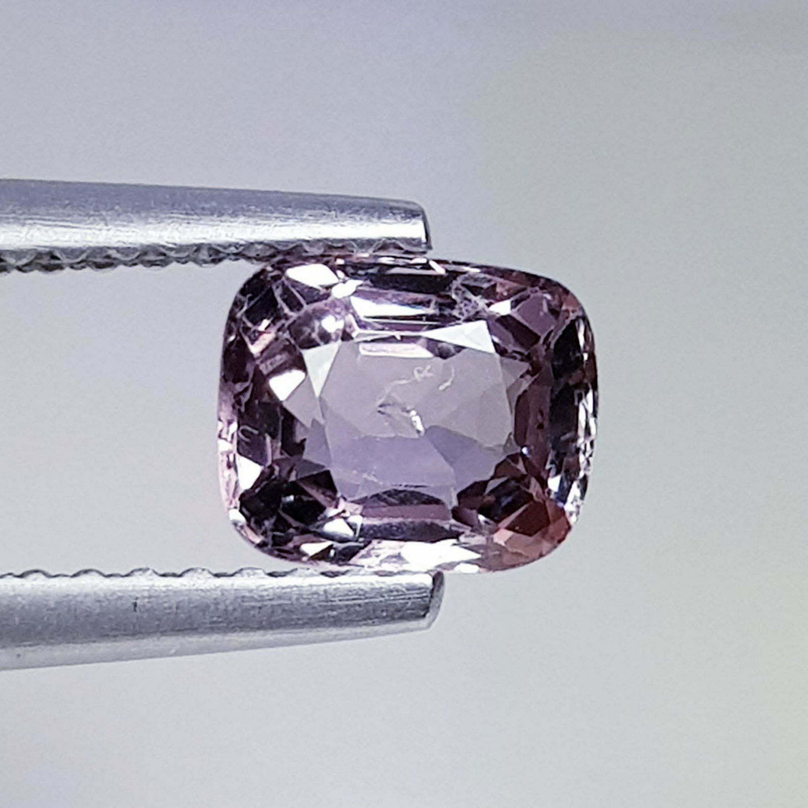 Natural Spinel Cushion Cut  0.95 ct (1 of 6)
