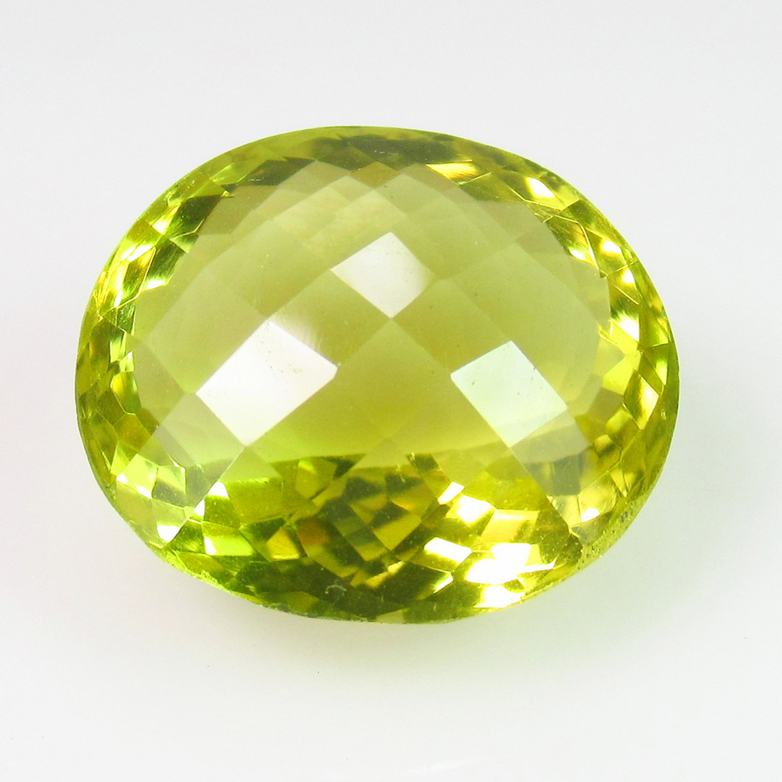 14.89 Ct Genuine Fine Lemon Quartz Oval Cut: No Reserve! Title: 14.89 Ct Genuine Fine Lemon Quartz Oval Cut Stone Clarity: VVS Gemstones: Natuarl Lemon Quartz Carat Weights: 14.89 Size/Dimensions: 16.80 x 15.10 x 9.90 mm Additional Information: 