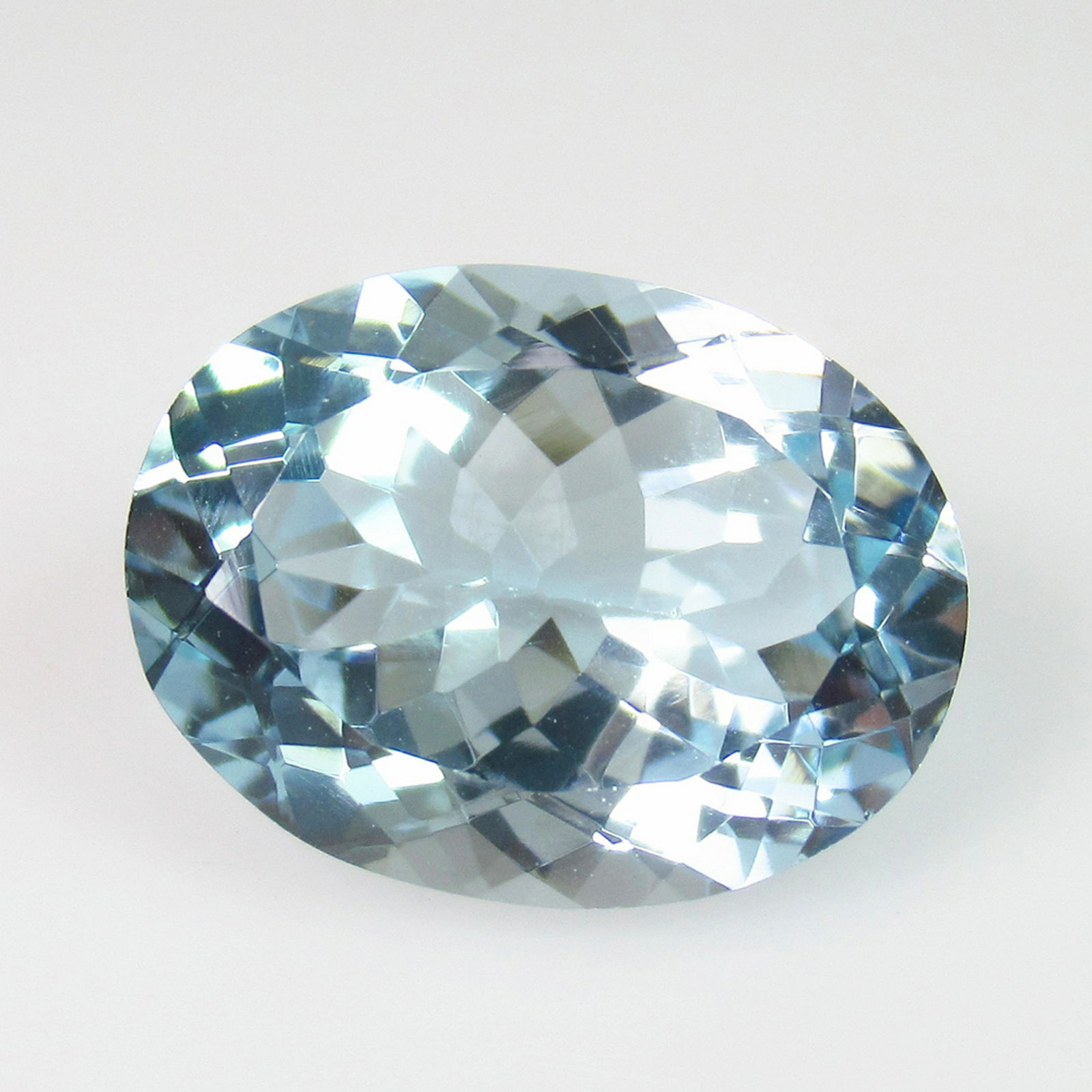 11.80 Ct Genuine Sky Blue Topaz Oval Cut (1 of 2)