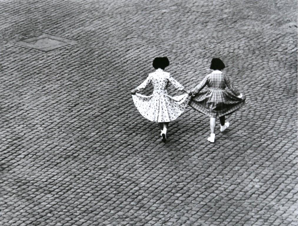 HERBERT LIST - Dance of the Dresses Trastevere. Rome,: Artist: Herbert List Title: Dance of the Dresses Trastevere. Rome, 1953 Date Printed: 2008 Medium: Photo Litho with Copyright Herbert List / Magnum Photos Printer Location: ItalySize: 15x19.5 cm - 5.9