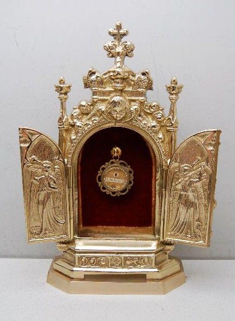 Traditional Gothic Triptych Reliquary for your relic +: Traditional Gothic Triptych Reliquary for your relic This is a nice traditional Gothic Triptych Reliquary for your relic Shown below with doors open and closed It stands 8 1/2" ht., ready to mount you