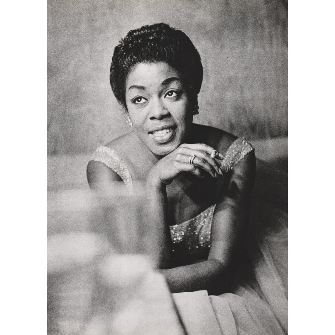 WILLIAM CLAXTON - Sarah Vaughan, NY 1960: Artist: WILLIAM CLAXTON Print Title: Sarah Vaughan, NY 1960 Sarah Lois Vaughan (1924-1990) was an American jazz singer. Nicknamed "Sassy" and "The Divine One", she won four Grammy Awards, including th