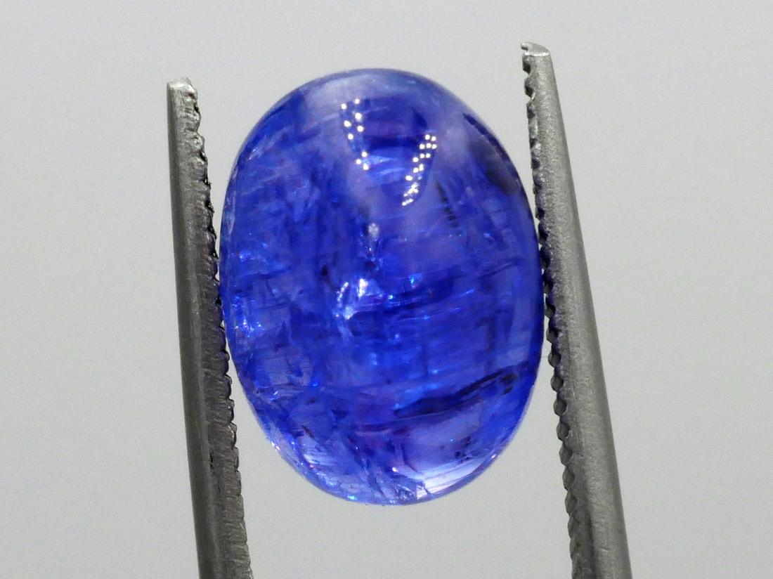 Tanzanite 5.31 ct (1 of 2)