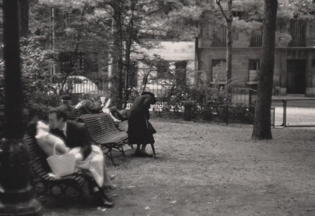 BRUCE DAVIDSON - Montmartre, 1957: Artist: BRUCE DAVIDSON Print Title: Montmartre, 1957 Medium: Photoengraving Printed 1980’s in the USA Image size (inches) approx. 5 x 8” Reserve: $25.00 Shipping: Domestic: Flat-rate of $15.00 to