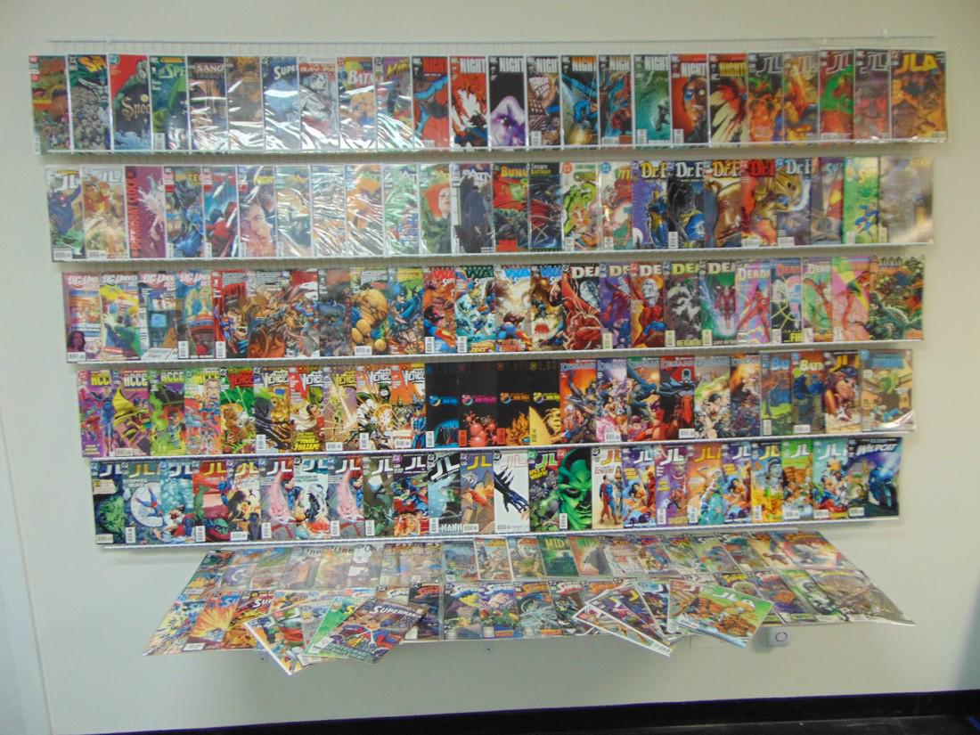 Huge Lot of 150+ DC Comics As Shown! (1 of 5)