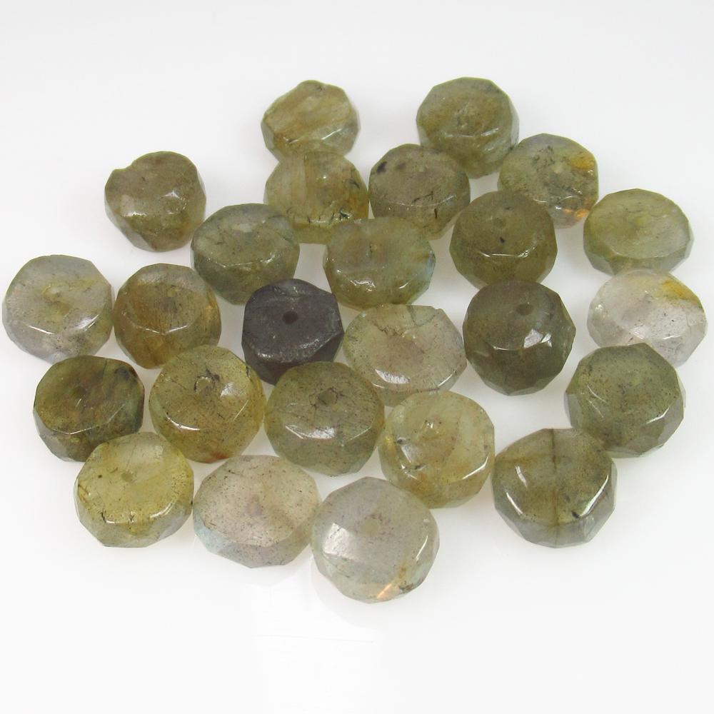 67.53 Ct Genuine 25 Labradorite Drilled Round Beads: No Reserve! Title: 67.53 Ct Genuine 25 Labradorite Drilled Round Beads Stone Clarity: Transparent Loose Gemstone: Natural Labradorite Beads Carat Weights: 67.53 Dimensions: 7.80 to 9.00 mm / 25 PC's D