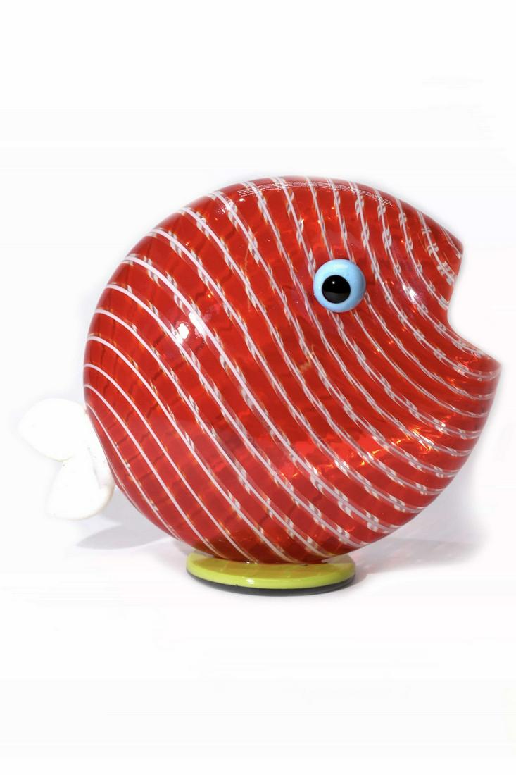 Murano glass filigrana fish: Title: Murano glass filigrana fish Maker: Moretti Nicola Origin: Murano Date/Period: 2019 Materials: Glass Size: H. 14 cm, L. 17 cm, P. 270 grams Murano glass filigrana fish, made by glass master More