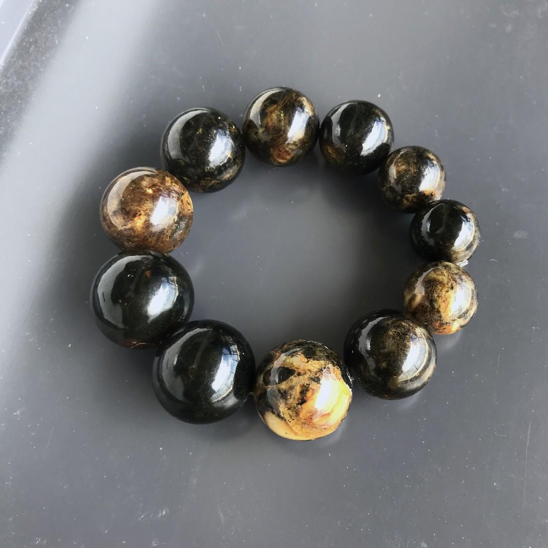 Vintage bracelet black Baltic amber beads 66 gr (1 of 10)