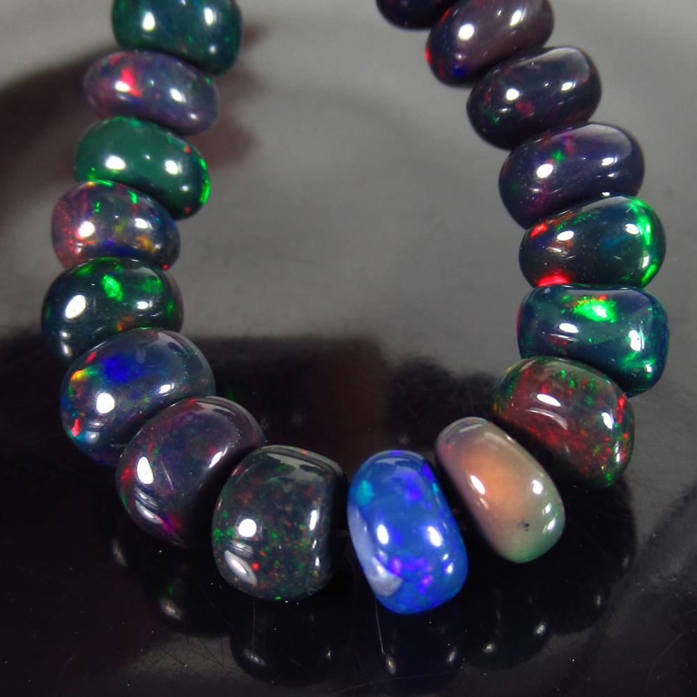 13.85 Ct Genuine 18 Drilled Round Fire Black Opal Beads (1 of 3)