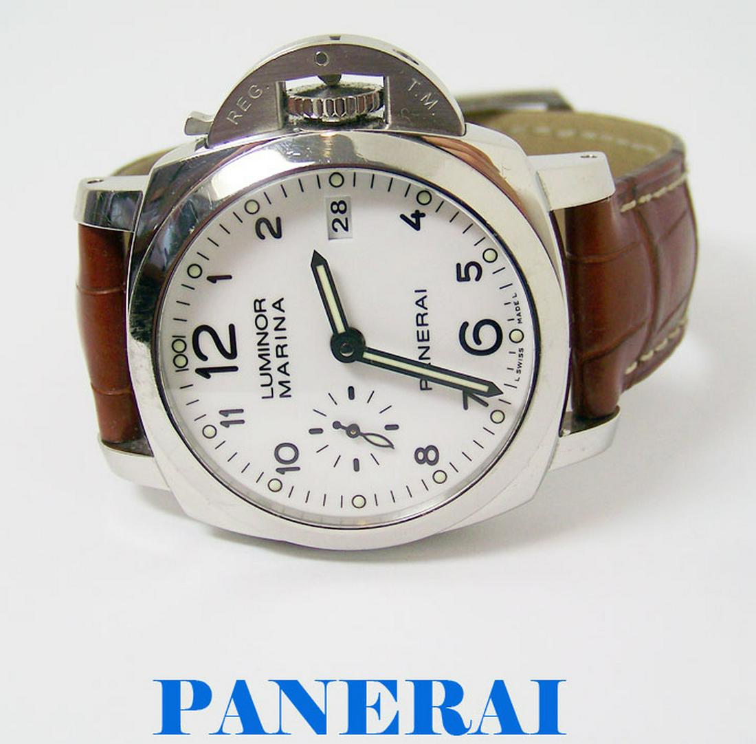 MENS PANERAI LUMINOR MARINA AUTOMATIC WATCH OP6888: MENS PANERAI LUMINOR MARINA AUTOMATIC WATCH OP6888 BB1594182* 42 mm PO123/1500 in Excellent Condition???? This Men's Panerai watch is Swiss made. Great present for your selfor