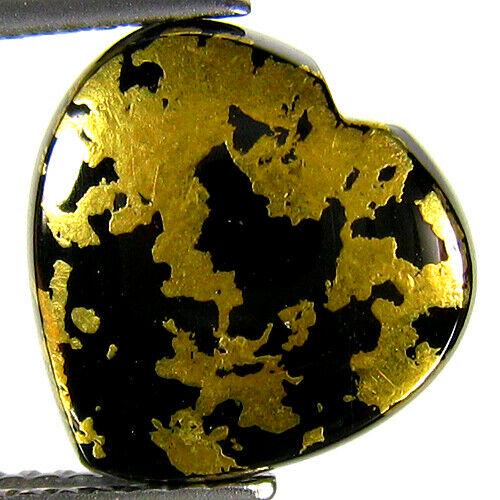 3.85 ct natural black goldenite(hornblend)heart-rare (1 of 1)