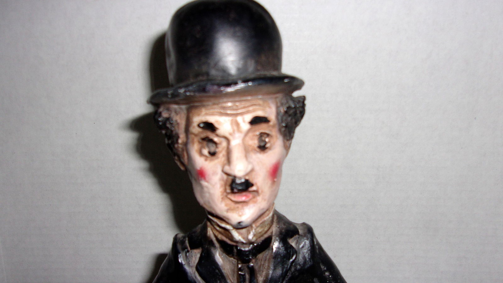 Vintage Scarce 1972 Celebrity Movie Star Charlie: Item details Vintage from the 1970s Materials Charlie Chaplin, Austin Productions, Eisner Statue, Eisner Figurine more Here is a great scarce Charlie Chaplin Figure / Statue by Eisner 1972 - Austin Pr
