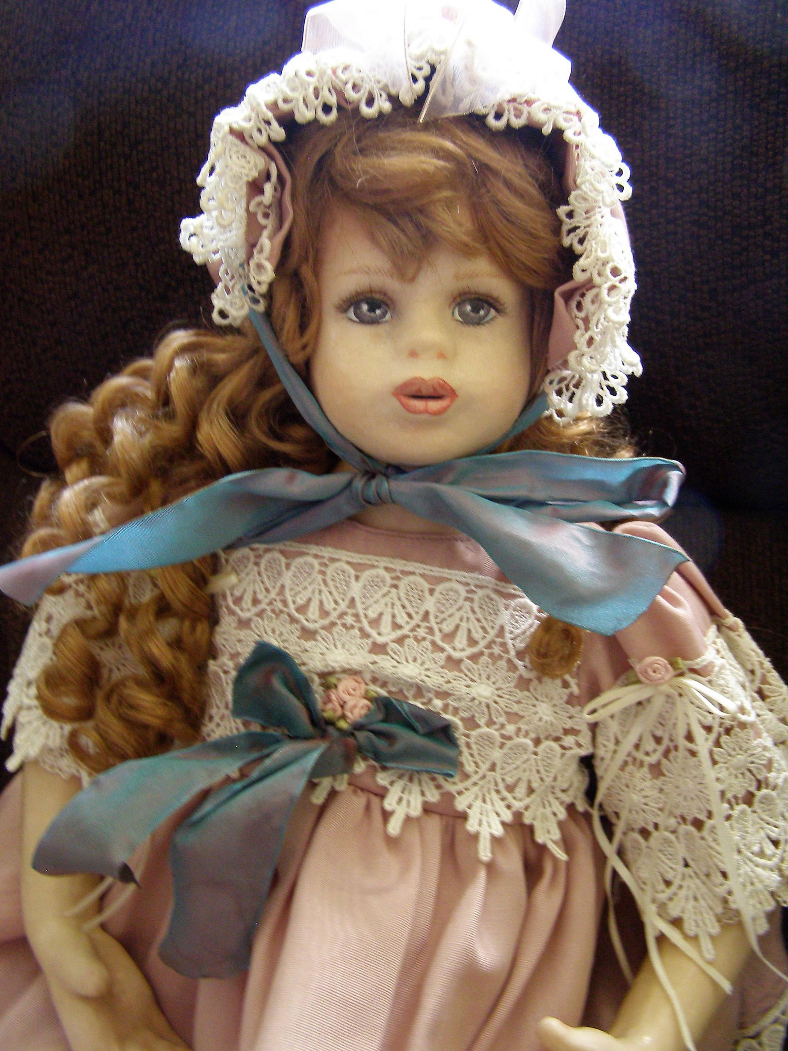 Kanya Masterpiece Limited Edition #66/1000 Unique: Item details Vintage from before 2000 Materials Curly Hair, Painted Features, Artist Made more Here is a beautiful KANYA by Constance Loewe. She has a label on her back #0066/1000. She is a masterpiec