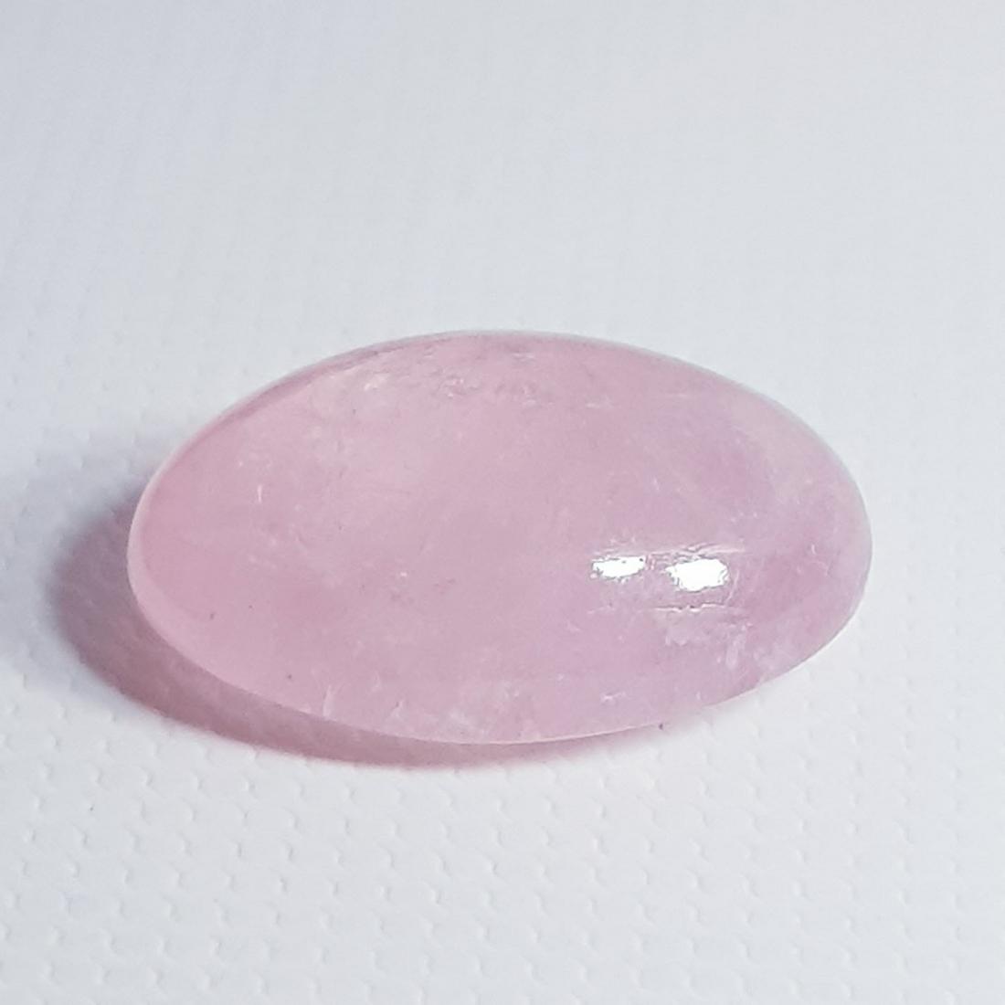 9.63 ct Natural Orange Morganite: No Reserve! Title: 9.63 ct Natural Orange Morganite Color/Clarity: Semi Transparent Loosegemstone Carat Weights: 9.63 Size: 16.70 x 12.30 x 6.40 Oval - Brazil Shipping: Worldwide: Flat-rate of $10.00 