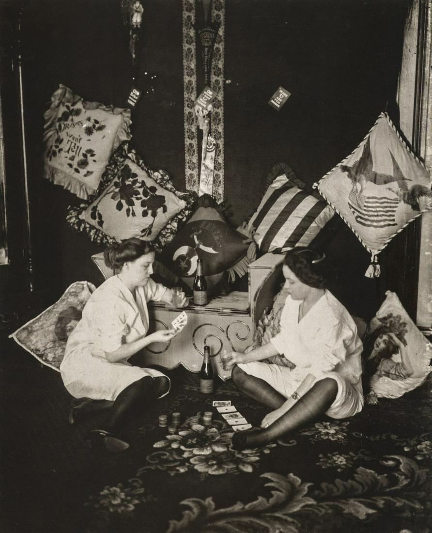 E.J. BELLOCQ - Girls Playing Cards, Storyville, 1911 (1 of 1)