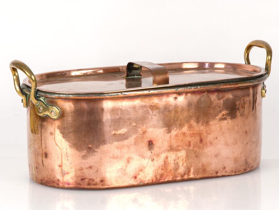 c1850 Copper & Brass Fish Kettle by Jones Brothers: c1850 Copper & Brass Fish Kettle by Jones Brothers London A good quality, heavy gauge, copper and brass handled fish kettle in very good condition. The fish kettle dates from around 1850 and is made b