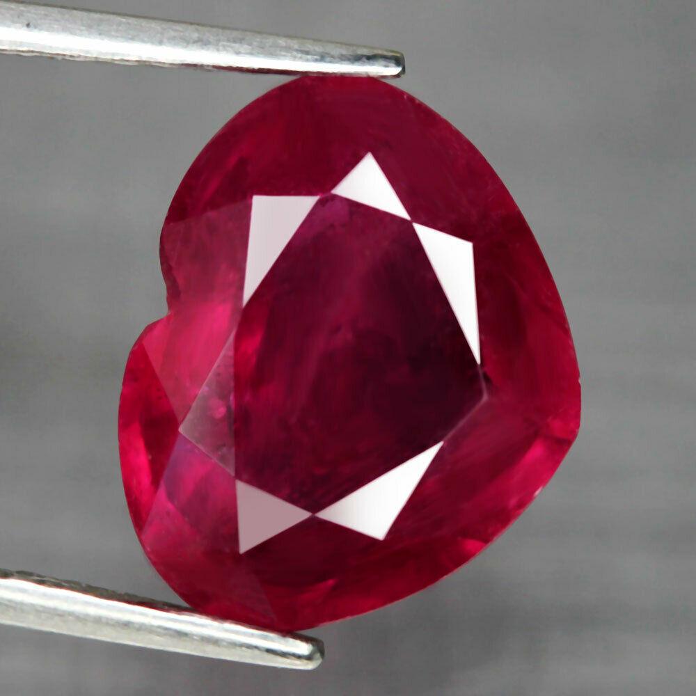5.5 ct natural blood red ruby heart (1 of 3)