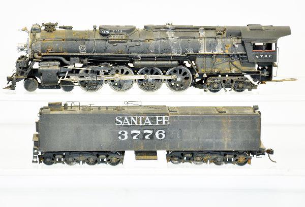 United 4-8-4 Northern, "Santa Fe 3776", all brass (1 of 4)