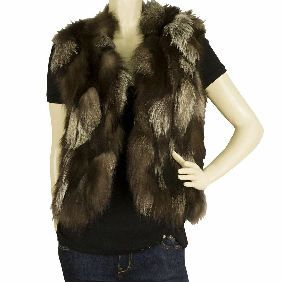 Parosh P.A.R.O.S.H. Fox Fur Brown Renard Vest: Parosh P.A.R.O.S.H. Fox Fur Brown Renard Vest Sleeveless Jacket Gillet sz S Parosh P.A.R.O.S.H. Fox Fur Brown Renard Vest Sleeveless Jacket Gillet sz S The classic vest meets fashion glam, and top qua