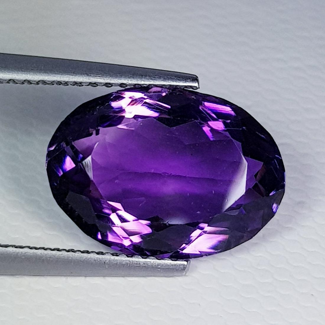 Natural Amethyst Oval Cut 6.05 ct (1 of 5)
