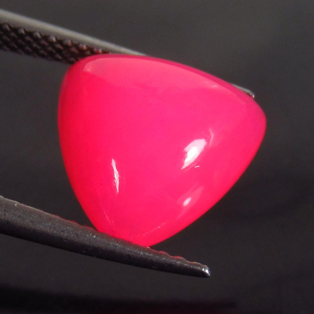 2.50 Ctw Natural Ethiopian Pink Fire Opal Trillion Cab (1 of 2)