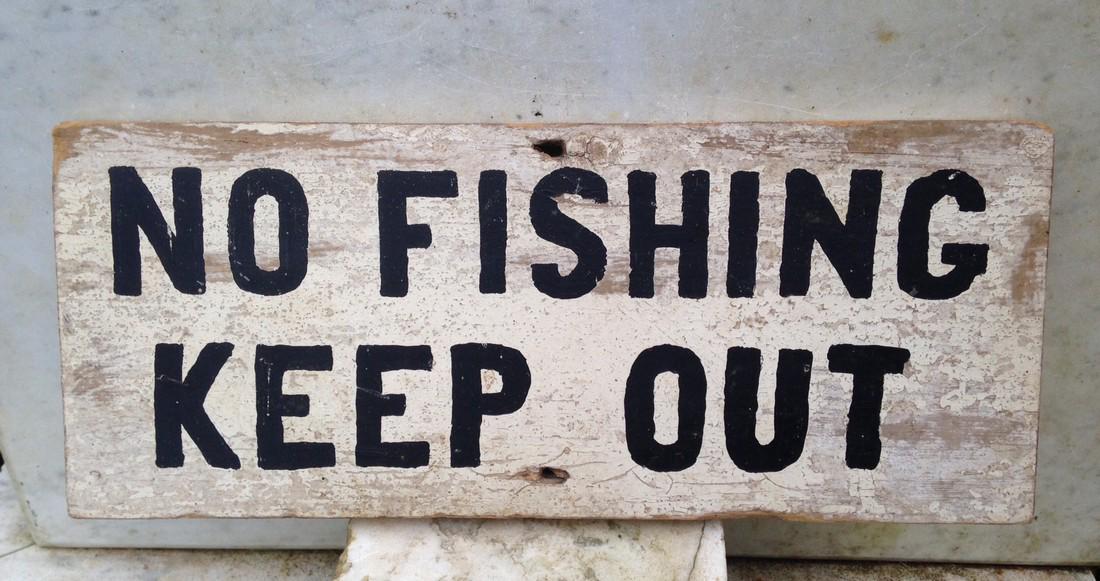 C1940 No Fishing Sign (1 of 4)