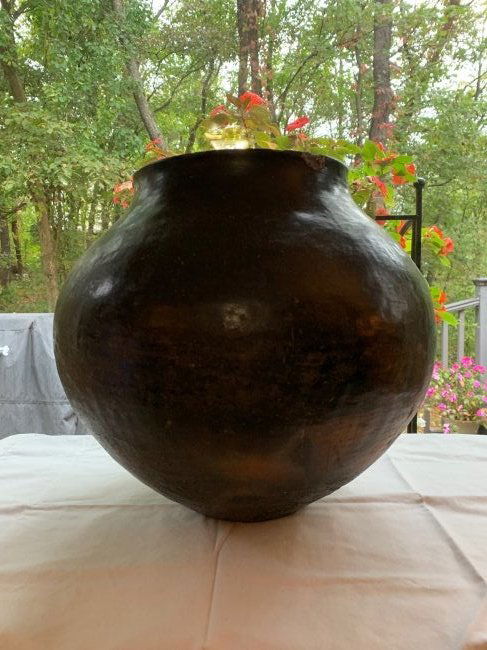 Native American Santa Clara Storage Jar (1 of 3)