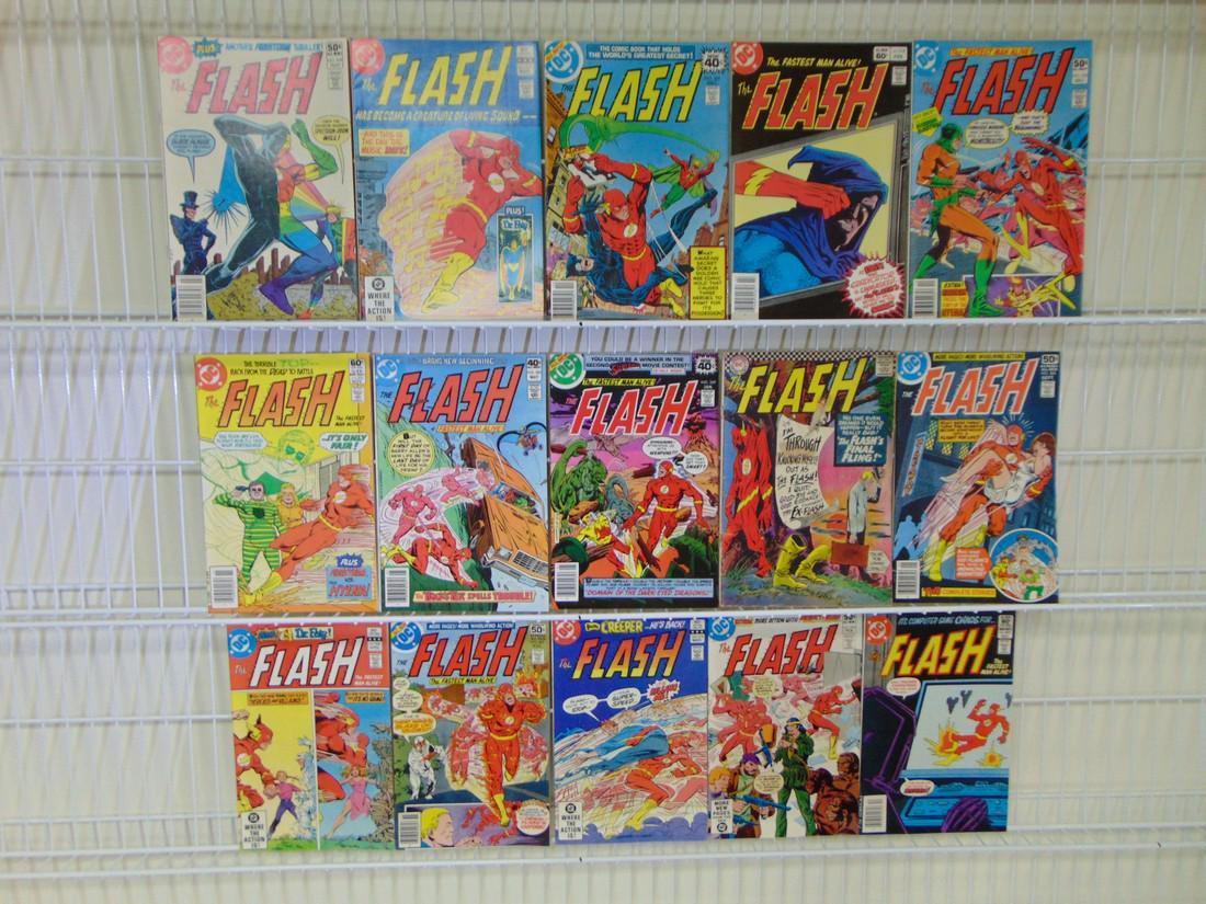 Lot of 15 Flash Comics (1 of 1)