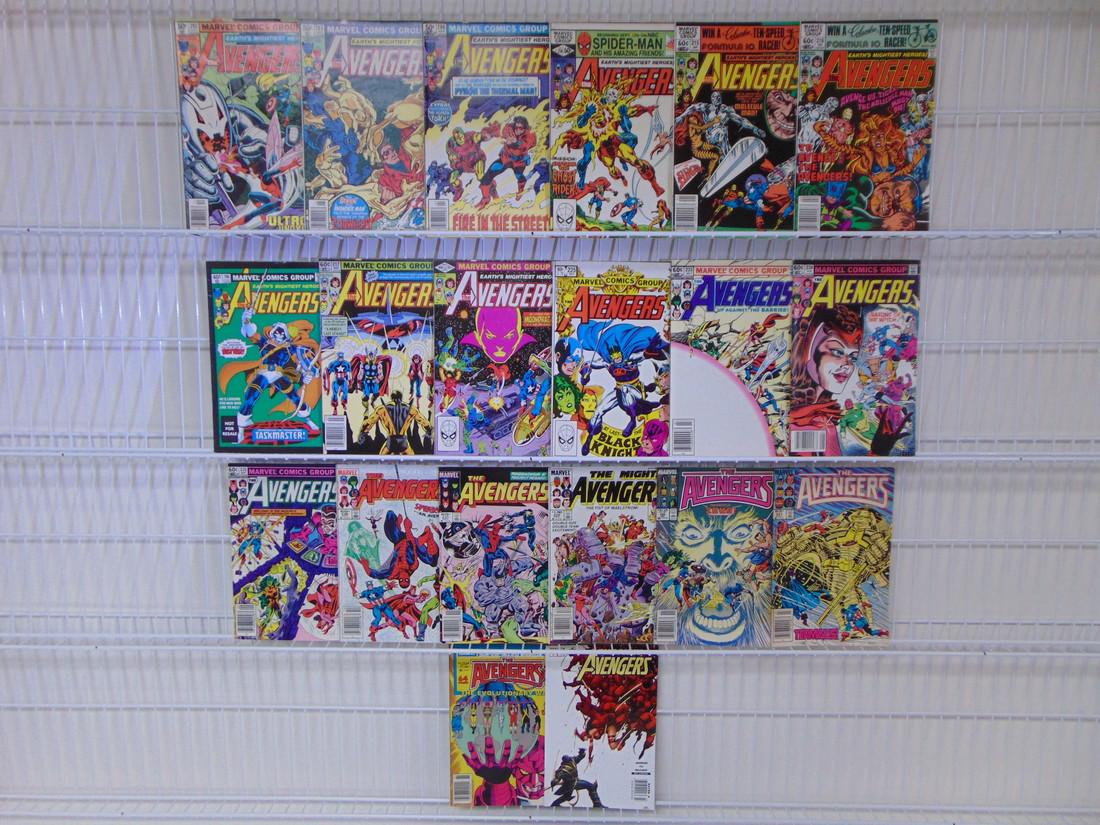Lot of 20 Mighty Avengers Comics (1 of 1)