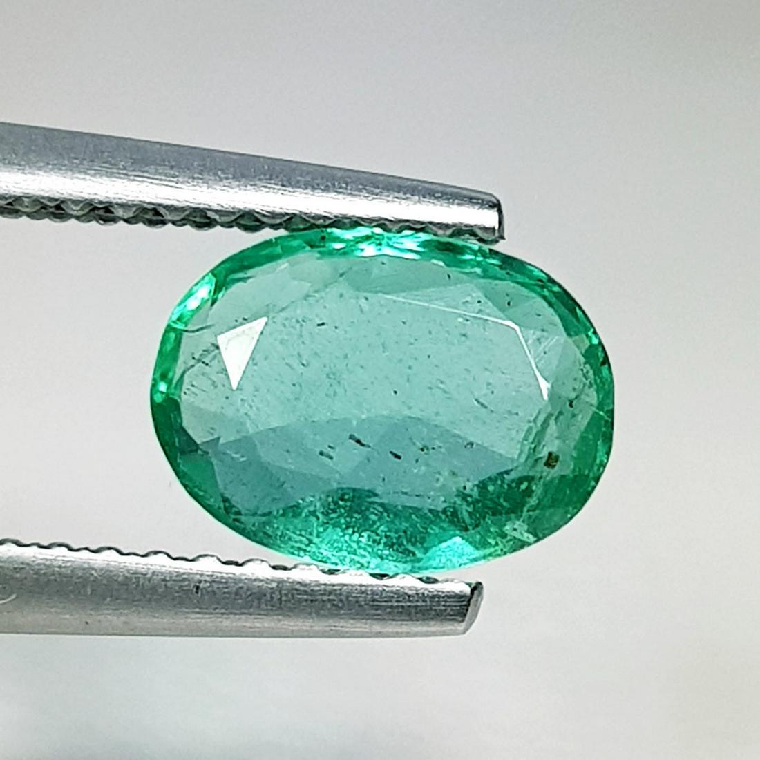1.10 ct Natural Emerald Oval Cut (1 of 6)
