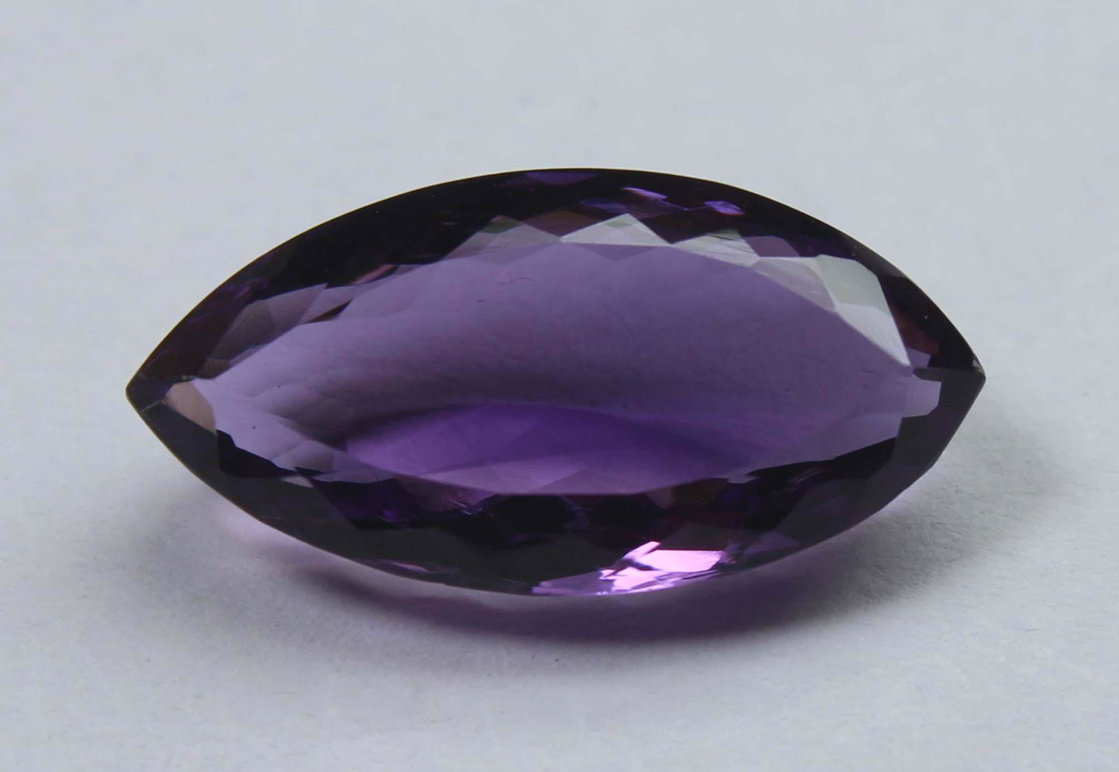 7.80 Ct Natural Amethyast (1 of 4)