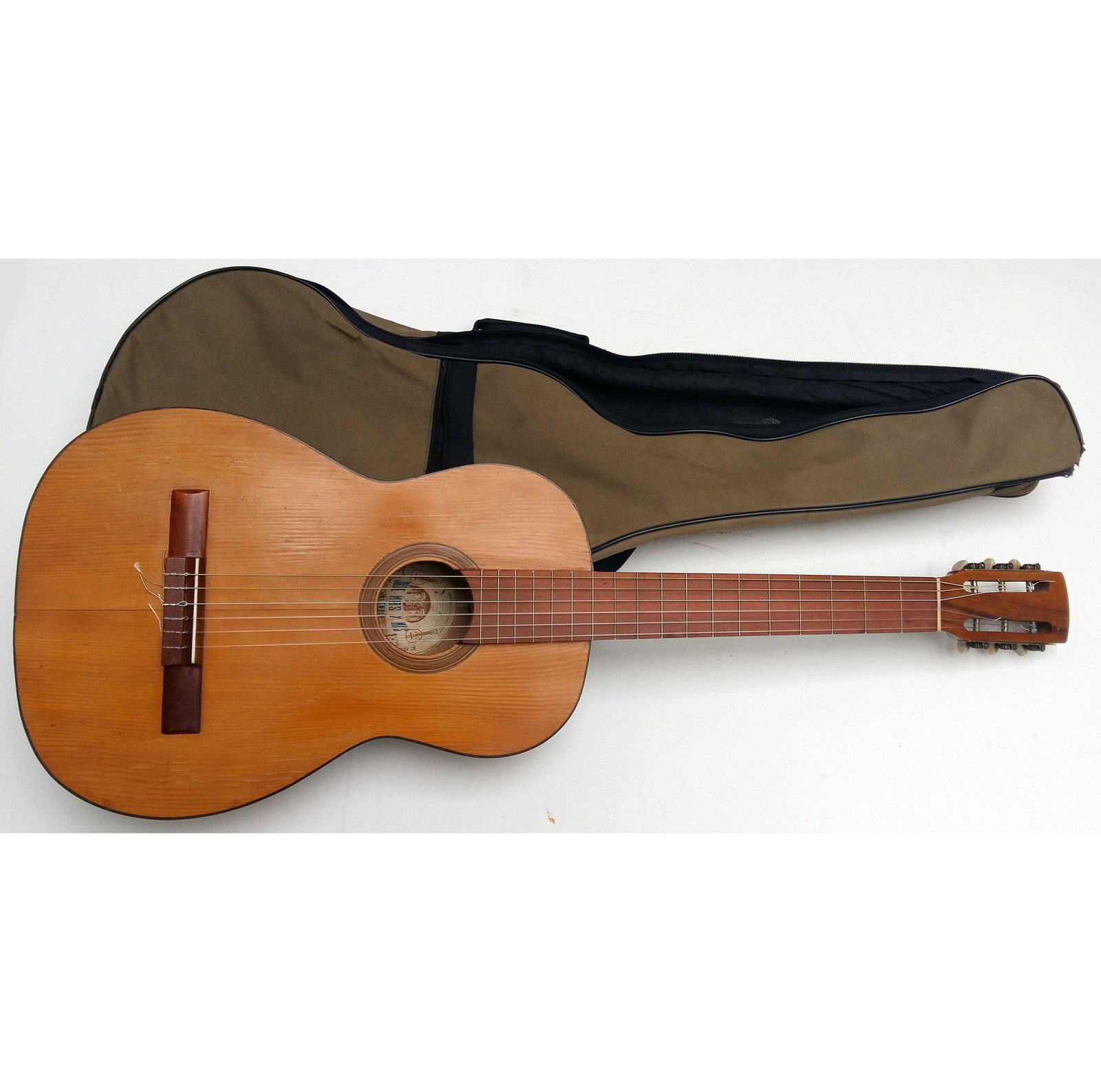 JOSE MAS Y MAS spanish classic in massive woods - Spain (1 of 10)