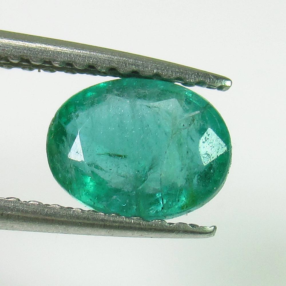 0.98 Ct Genuine Zambian Emerald Oval Cut (1 of 2)