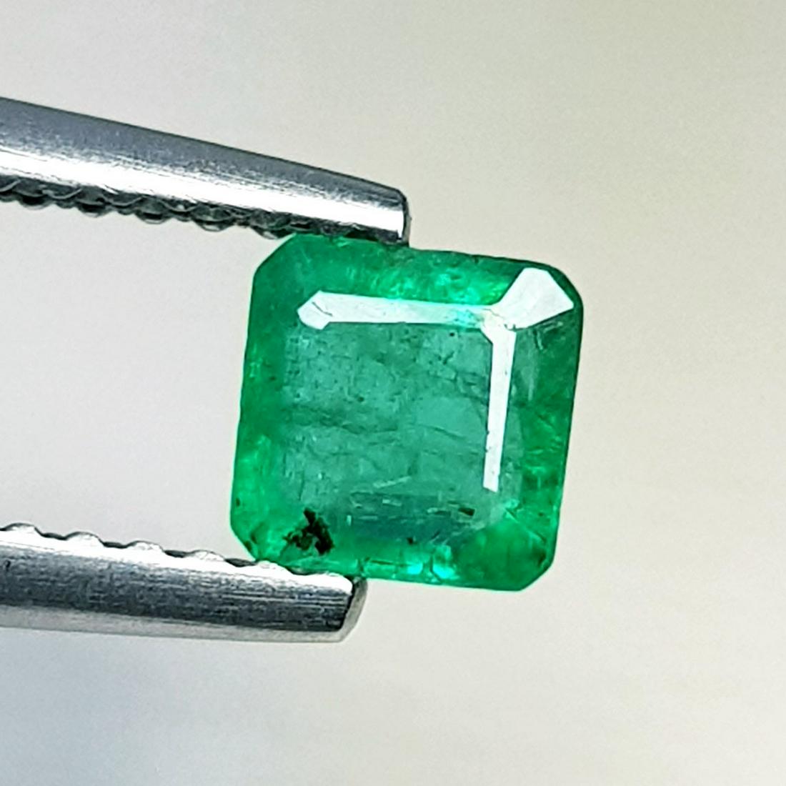 Natural Emerald Square Cut 0.53 ct (1 of 5)