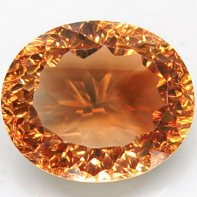 9,45 ct Natural Imperial Topaz Milennium Cut (1 of 2)