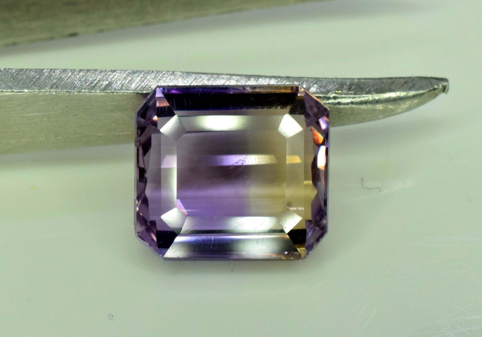 4.15 Carats Octagon Shape Loop Clean Ametrine Gemstone (1 of 5)