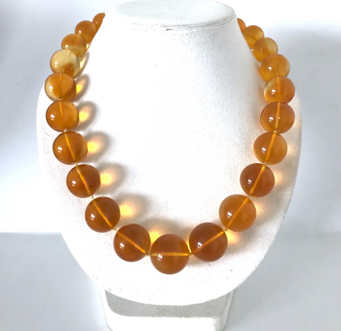 Vintage necklace 111.7gr huge amber beads (1 of 10)