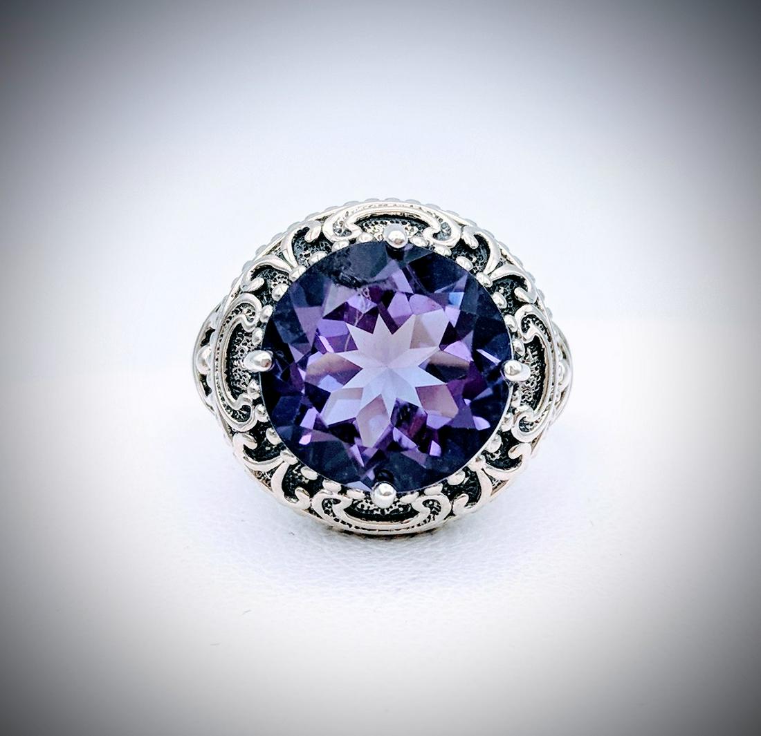 Sterling Silver Antique Style Amethyst Ring Sz 7 (1 of 4)
