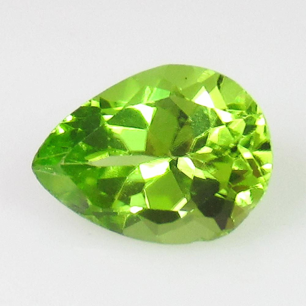 1.30 Ctw Natural Pakistan Peridot Pear Cut: No Reserve! Title: 1.30 Ctw Natural Pakistan Peridot Pear Cut Stone Clarity: VVS Gemstones: Peridot Carat Weights: 1.30 Size/Dimensions: 8.30 x 6.20 x 4.40 mm Additional Information: Top Class Luster 