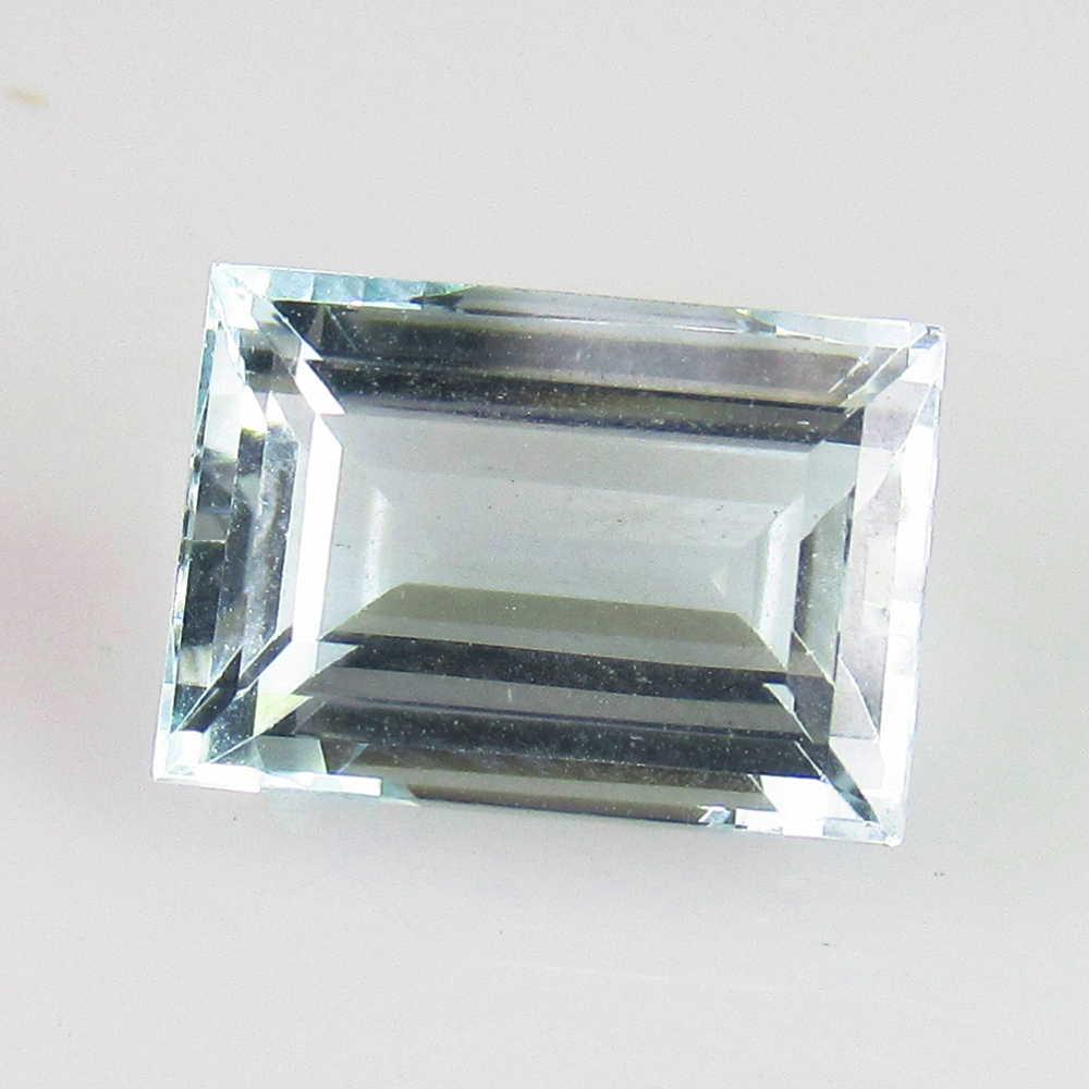 2.53 Ct Genuine Unheated Aquamarine Rectangle Cut (1 of 2)