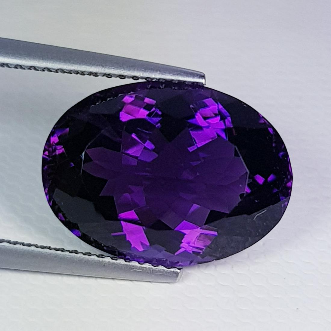 Natural Amethyst Oval Cut 9.85 ct (1 of 6)